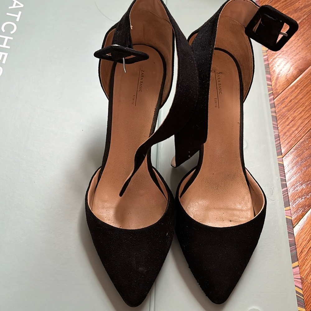 Zara black pencil heels